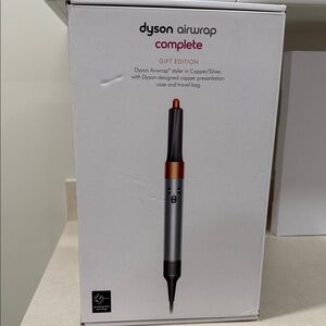 Dyson Airwrap Complete in Copper and Silver